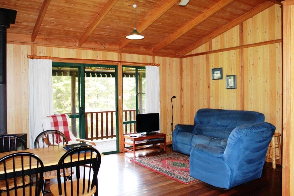 Hawke Brook Chalets Pemberton Quarto foto